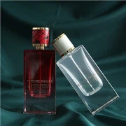 Szép parfümös üvegek