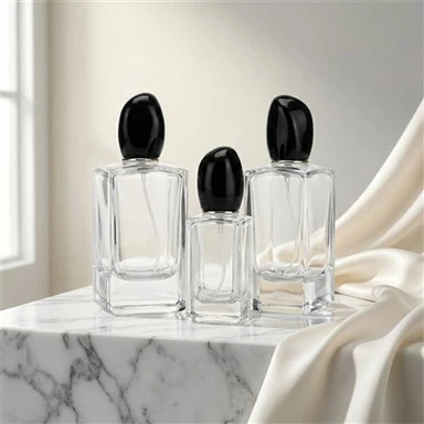 Különböző parfümös palackok